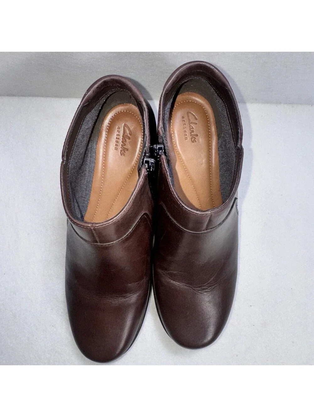 Clarks Artisan Brown Leather Ankle Boots Side Zip Wedge Comfort Women’s US 9W